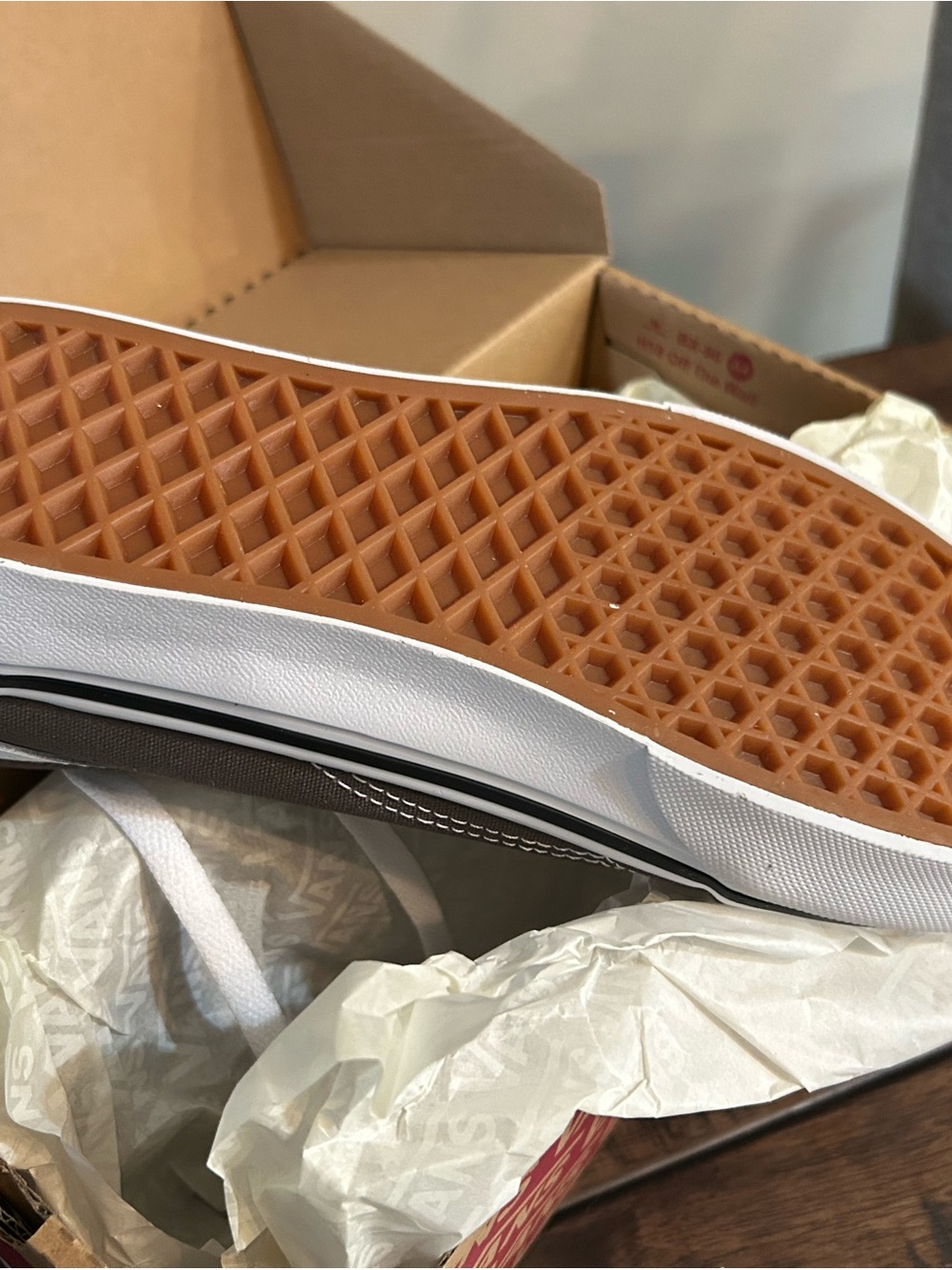 Vans Red and Tan Skate Shoe Box with Label - Picture 4 of 4